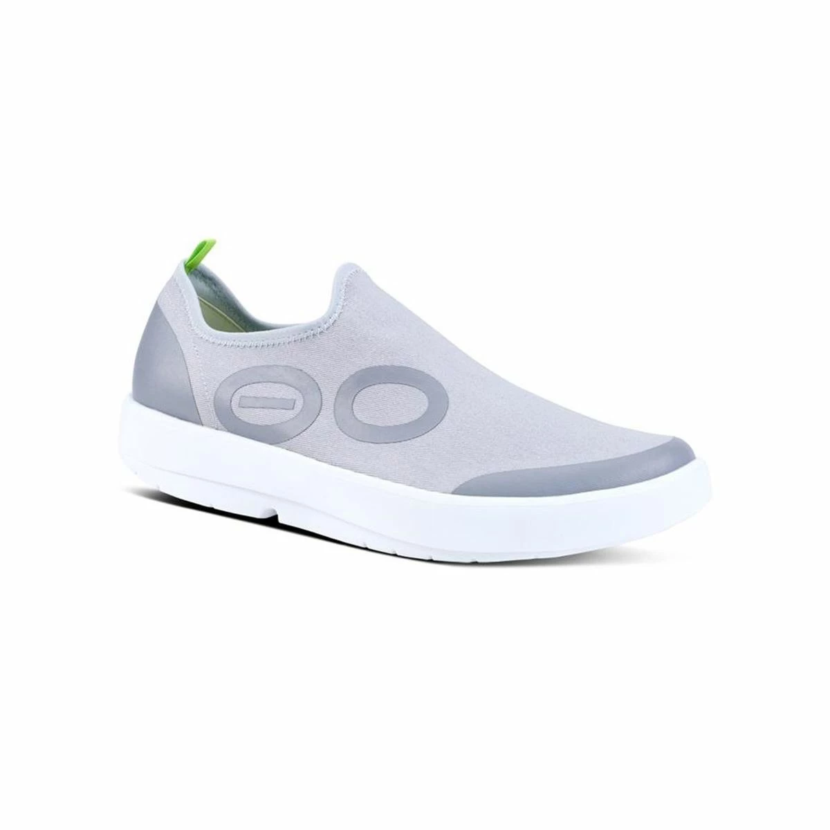 Oofos MEN’S OOMG EEZEE LOW SHOE – WHITE GRAY 3 Oofos MEN’S OOMG EEZEE LOW SHOE – WHITE GRAY